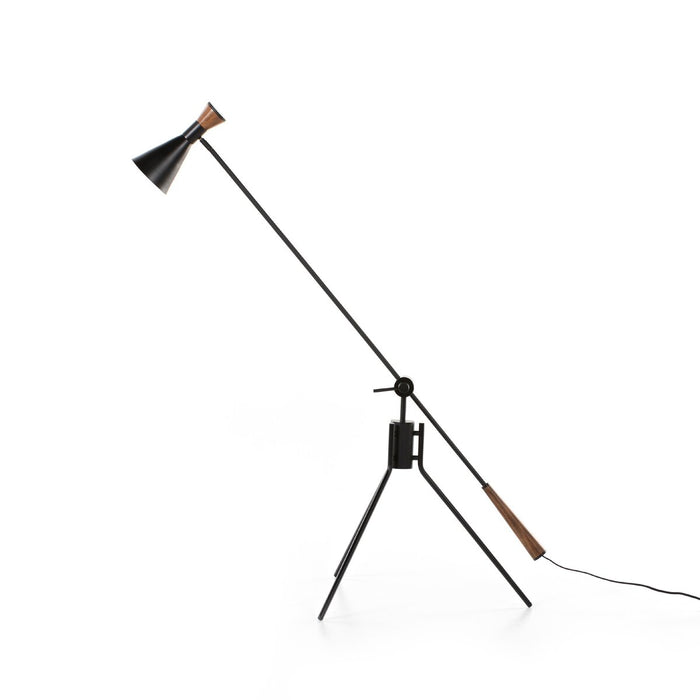 Walt Floor Lamp DSC