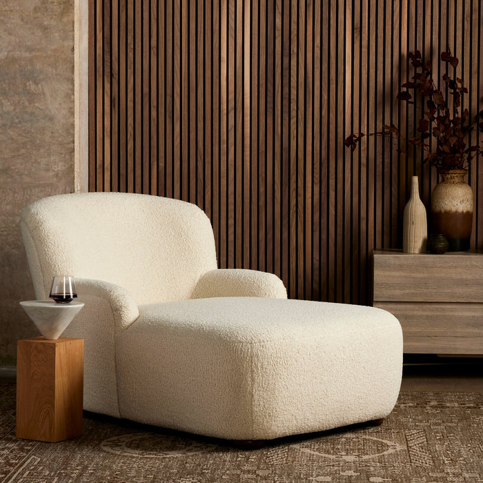 Kadon Chaise Lounge