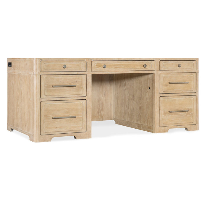 Hooker Furniture Retreat Executive Desk