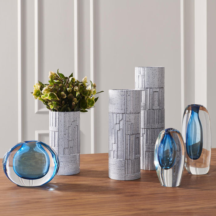 Global Views Offset Vase