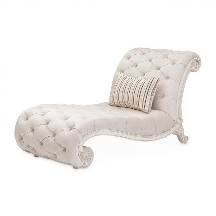 Michael Amini Chamberi Chaise