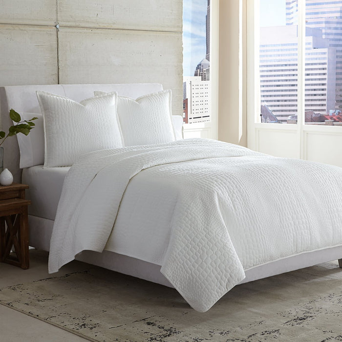 Michael Amini Ashworth Coverlet/Duvet/Quilt White