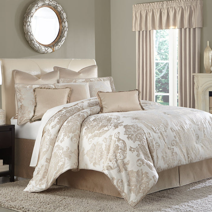 Michael Amini Marbella Comforter Set Creme