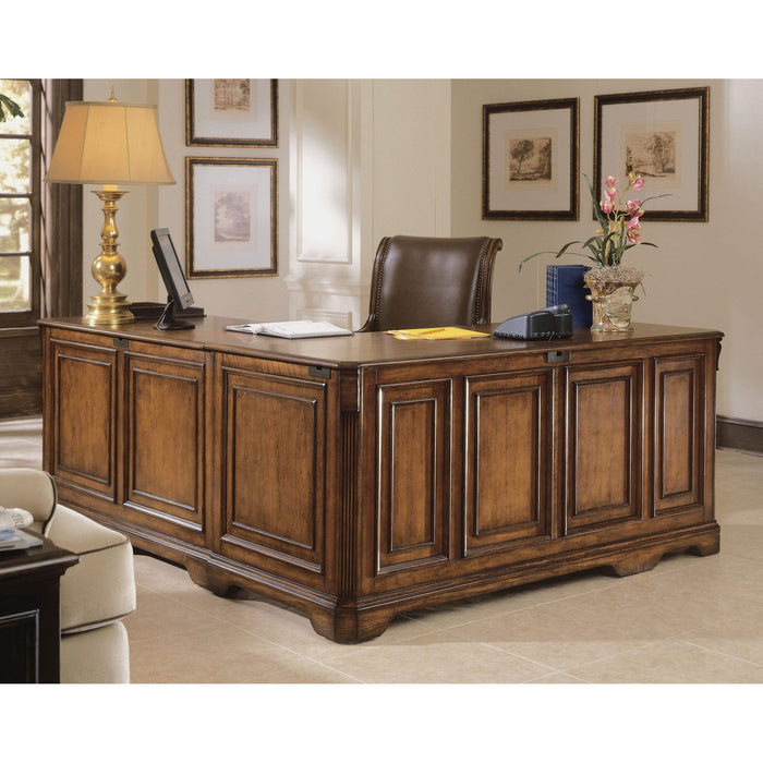 Hooker Furniture Brookhaven Executive L Desk