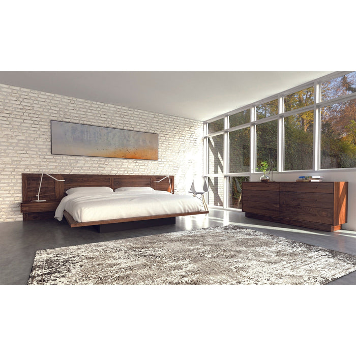 Copeland Moduluxe Bed with Clapboard Headboard