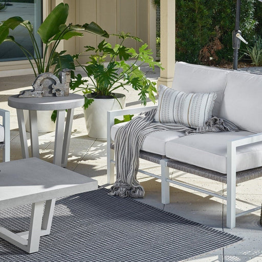 Universal Furniture Coastal Living Outdoor Tybee Loveseat