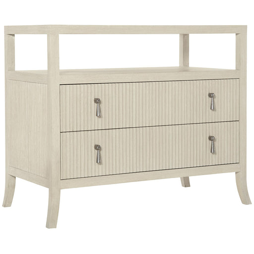 Bernhardt East Hampton Bachelor's Chest